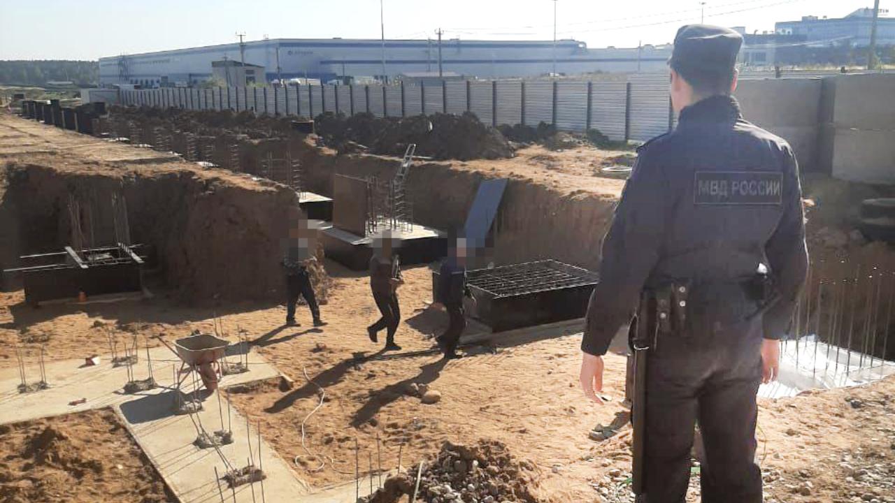 Полиция Калужской области выявила 599 нарушений миграционного законодательства