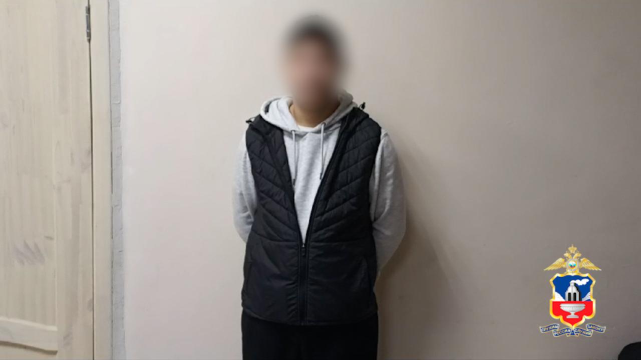 В Алтайском крае задержан курьер-аферист, который забрал у шести пожилых людей почти 2 млн рублей