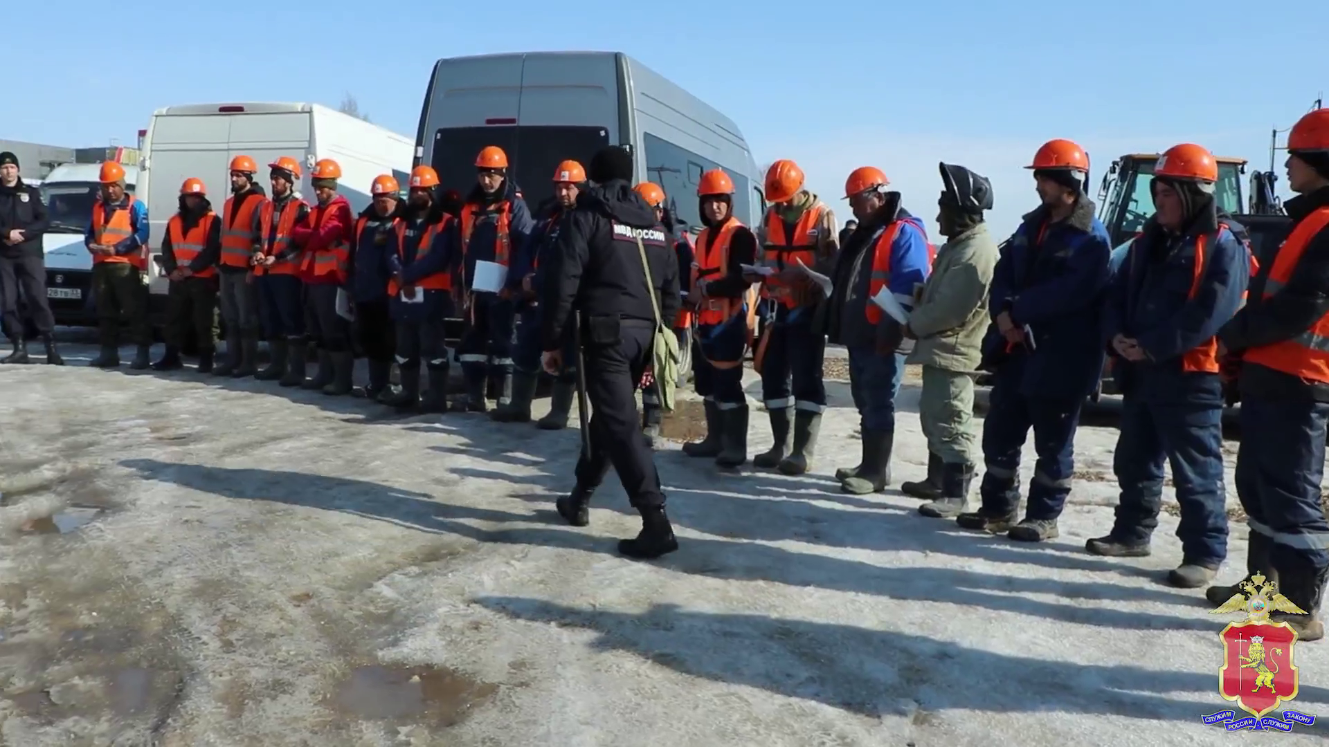 Во Владимире полиция выявила на стройке иностранных рабочих, нарушивших миграционное законодательство