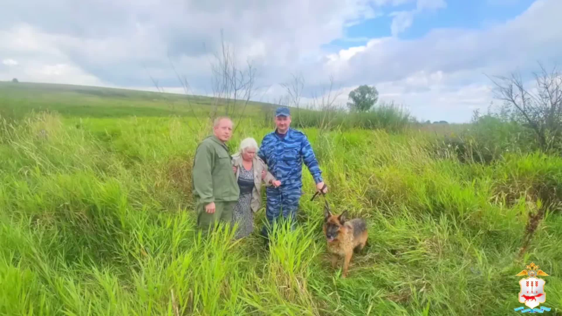 В Мордовии полицейские с помощью служебной собаки отыскали 72‑летнюю пенсионерку, потерявшуюся в поле