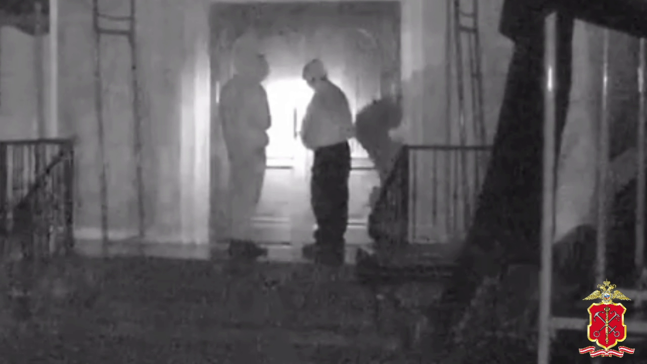 Двое 15-летних подростков уличены полицейскими Ленобласти в краже сейфа из храма в деревне Хиттолово