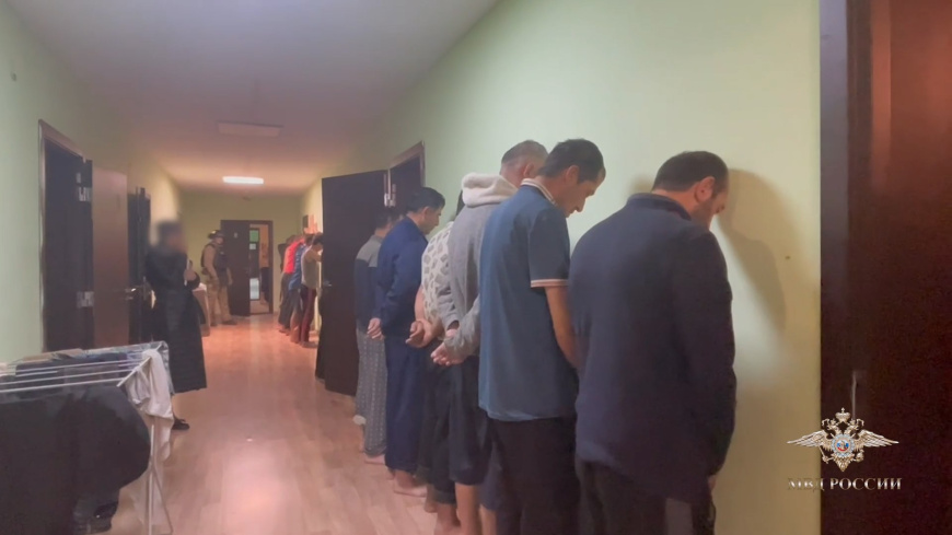 Полицейские задержали четверых подозреваемых в организации незаконной миграции