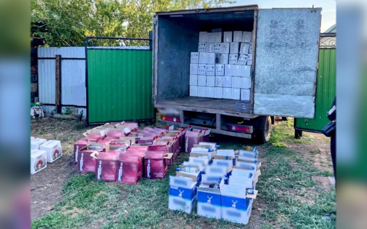 Курганские полицейские пресекли продажу свыше 4 тысяч литров немаркированных водки, коньяка и спирта