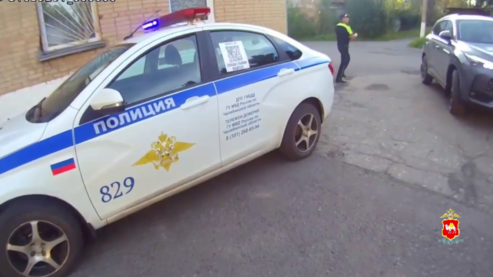 Челябинские автоинспекторы помогли экстренно доставить в больницу потерявшего сознание ребёнка