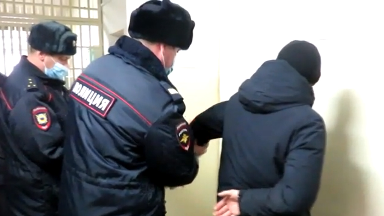 В Красноярском крае полицейские раскрыли серию угонов транспорта отечественного производства