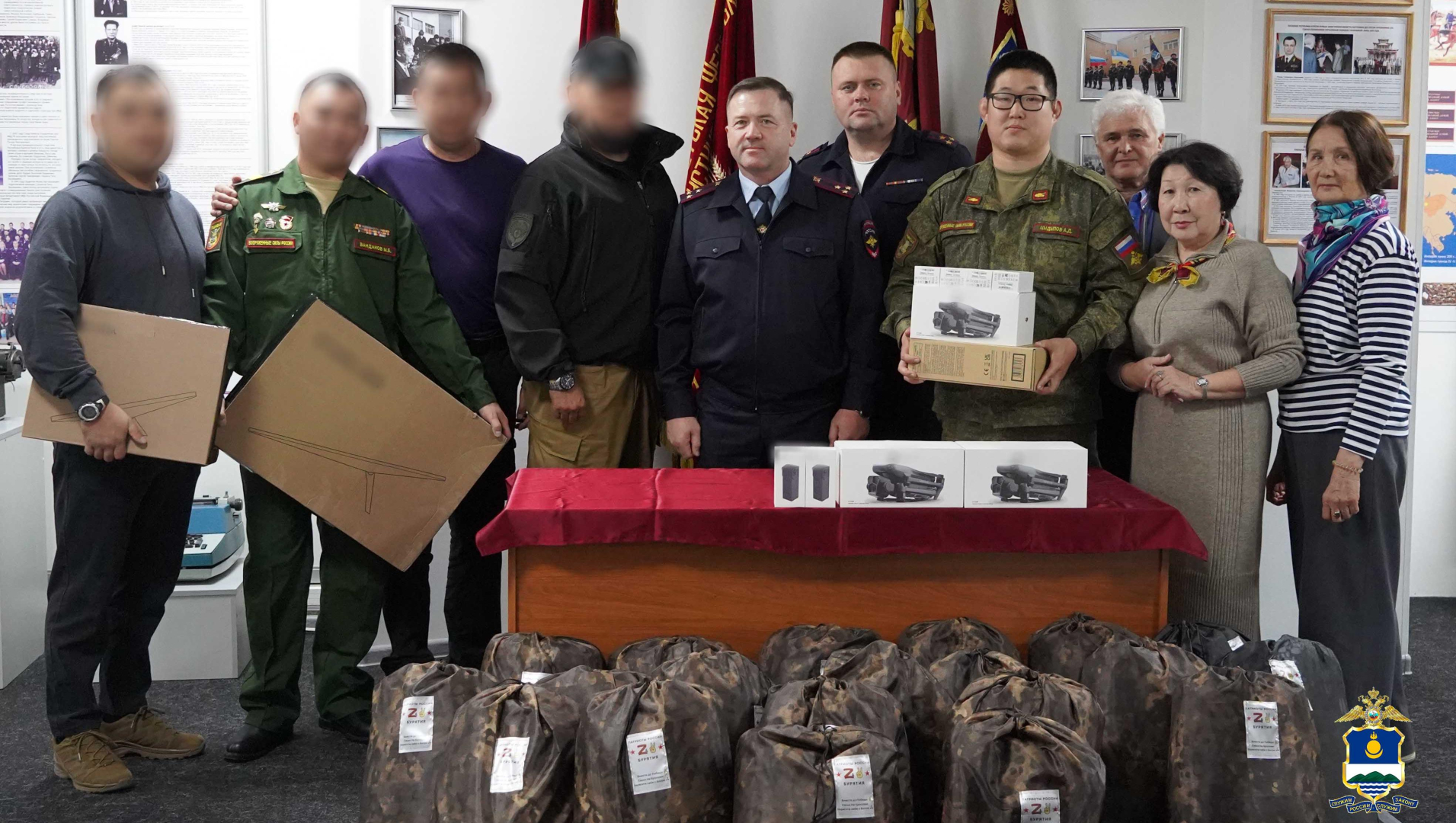 Полиция и Совет ветеранов Бурятии передали очередной гуманитарный груз бойцам на СВО