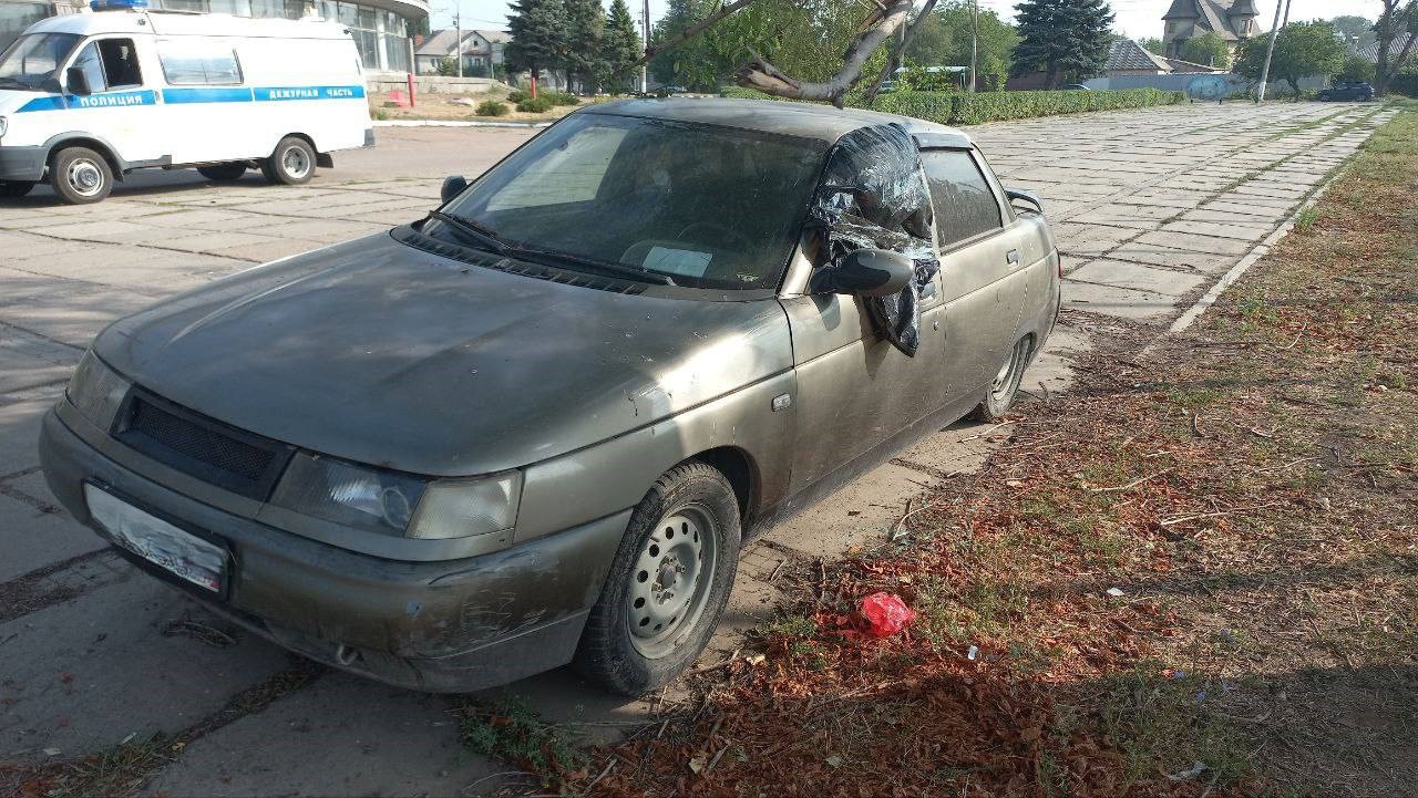 В Луганске сотрудники Госавтоинспекции пресекли кражу имущества из отечественной легковушки