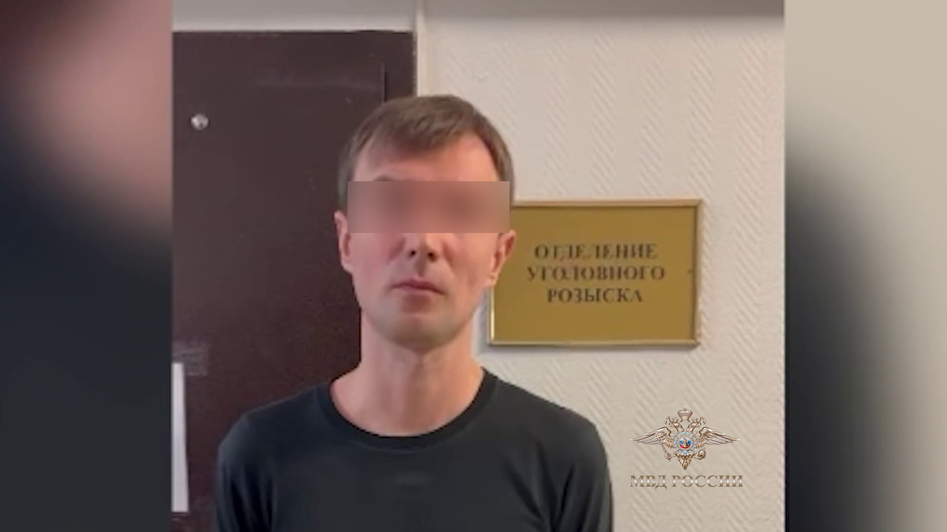 Ирина Волк: В Московском метро полицейские доставили в отдел полиции подозреваемого в покушении на убийство девушки