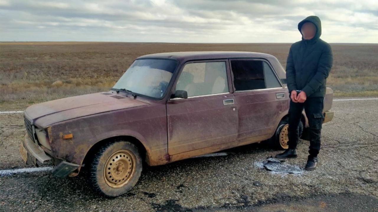 В Астраханской области сотрудники ДПС применили оружие для остановки водителя-лихача