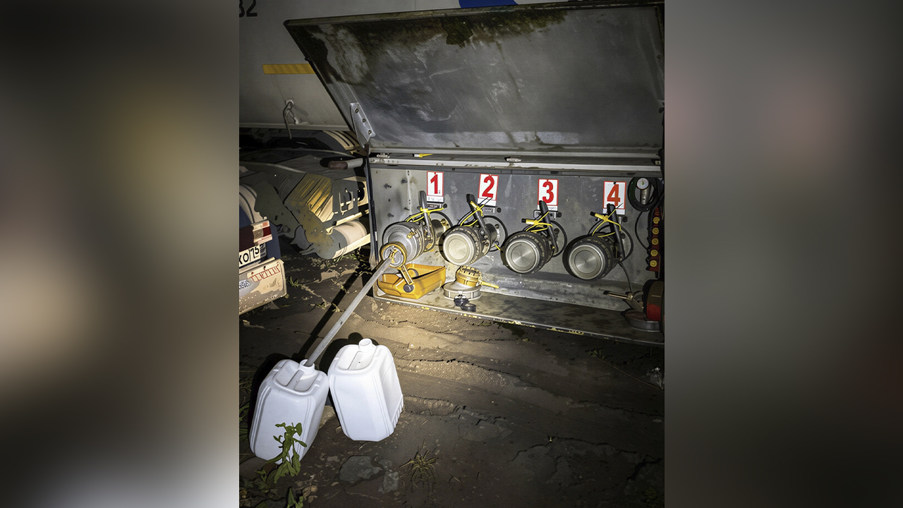 В Самаре двое водителей уличены в краже горючего более чем на 1,2 млн рублей из автоцистерн