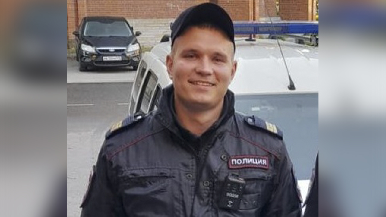 В Ленинградской области полицейский прямо на улице помог появиться на свет новорождённому мальчику