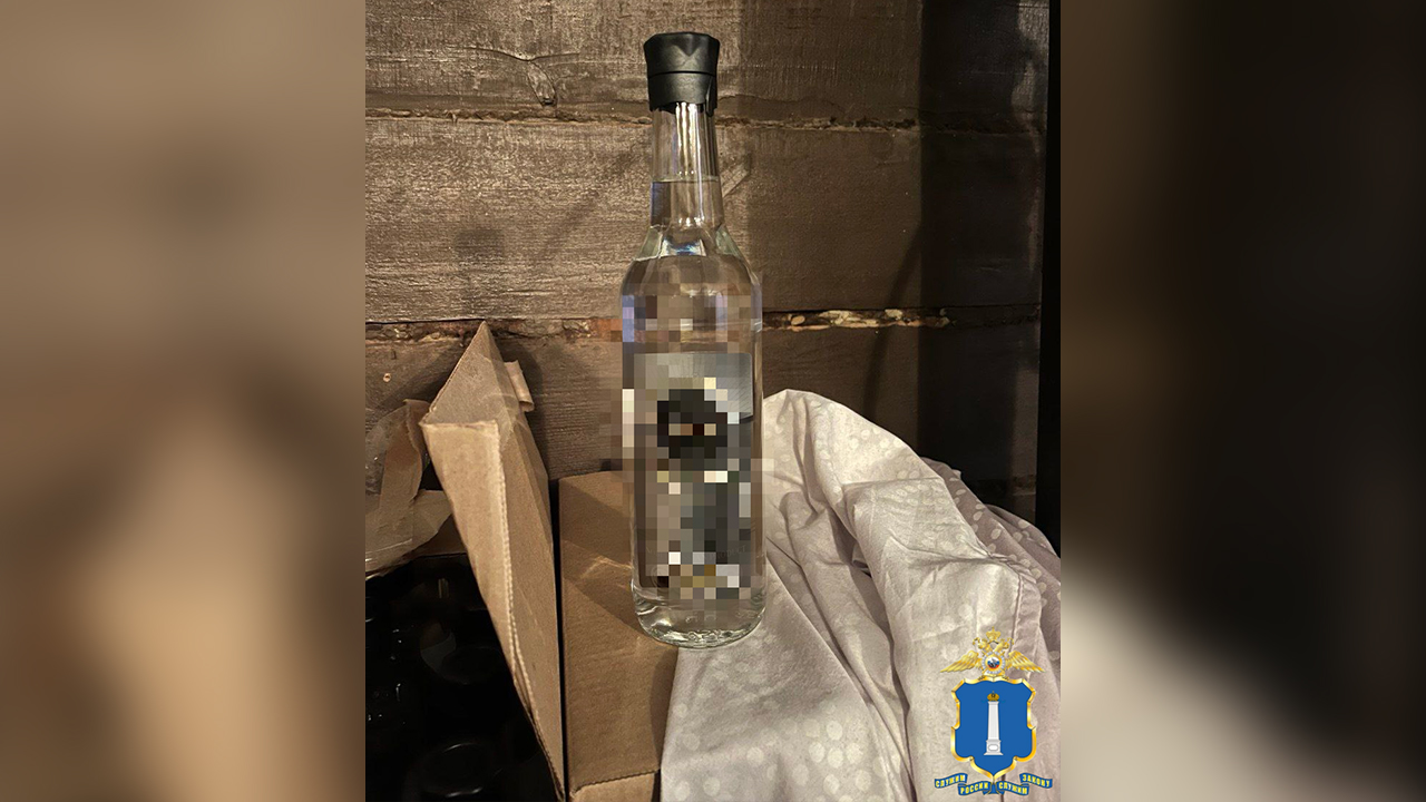 Двое жителей Ульяновска уличены полицией в производстве и продаже фальсифицированной водки