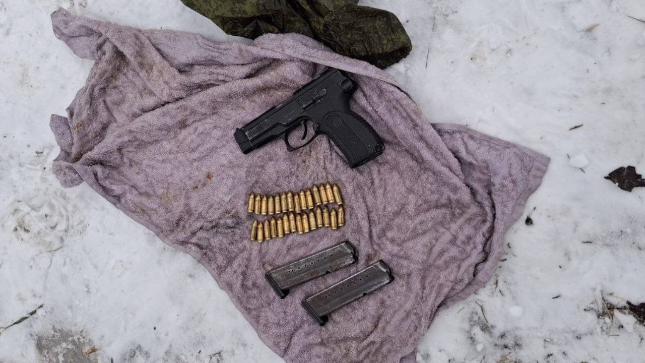 На Вологодчине полицией завершено расследование незаконного оборота амфетамина, оружия и патронов
