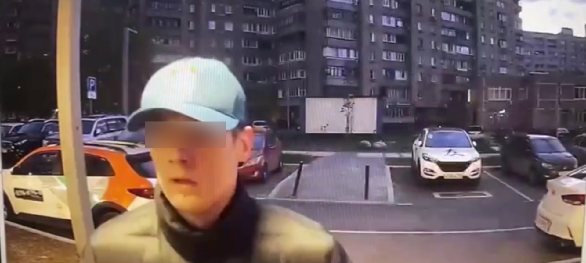 Полиция Москвы раскрыла разбой, после которого налётчик похитил имущество из квартиры жертвы