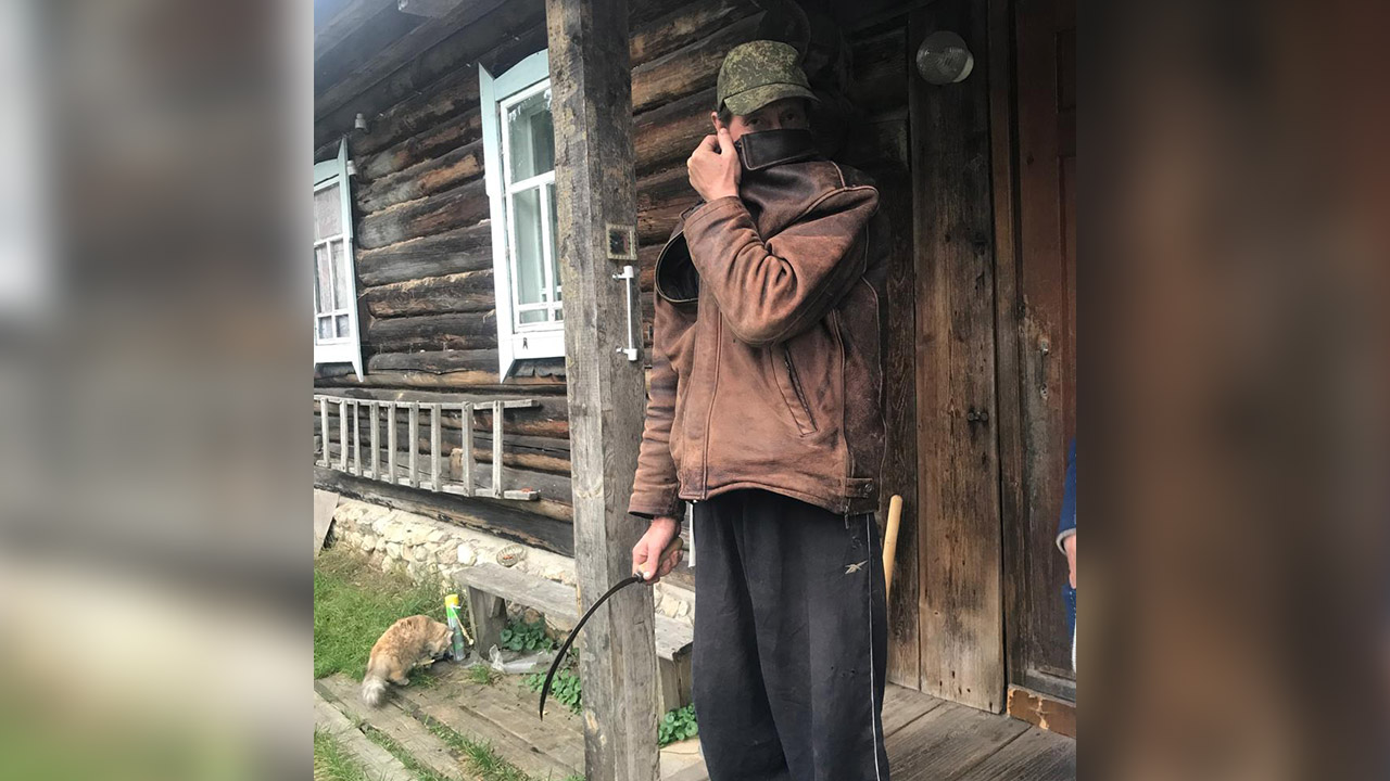 Задержан житель Марий Эл, который проник в чужой дом, съел пельмени, а после с серпом напал на хозяйку