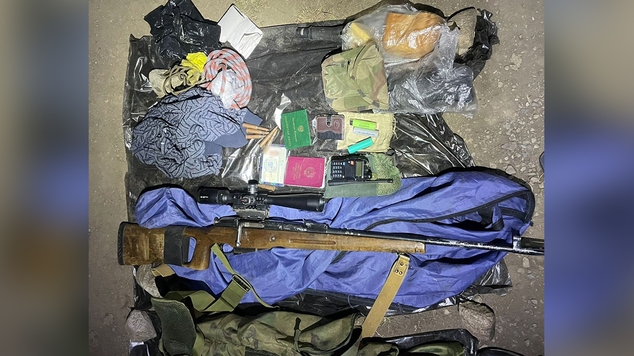 Два охотника из Северной Осетии уличены полицией в незаконном обороте 30 патронов и двух винтовок