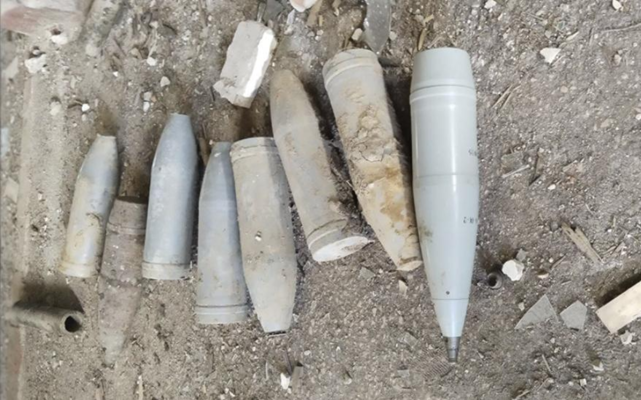 В Херсонской области полицейские ликвидировали схрон с девятью осколочно-фугасными снарядами