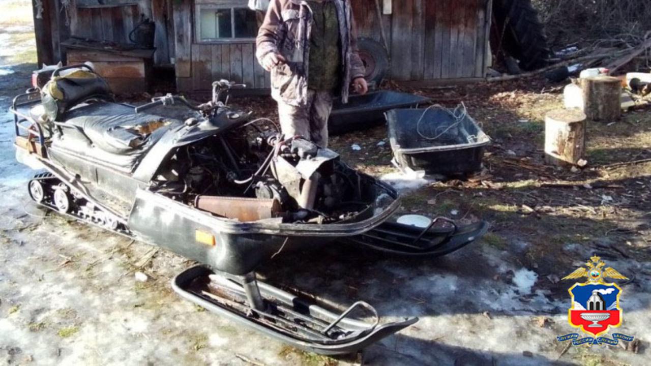 В Алтайском крае задержанный по следам от снегохода браконьер стал фигурантом трёх уголовных дел