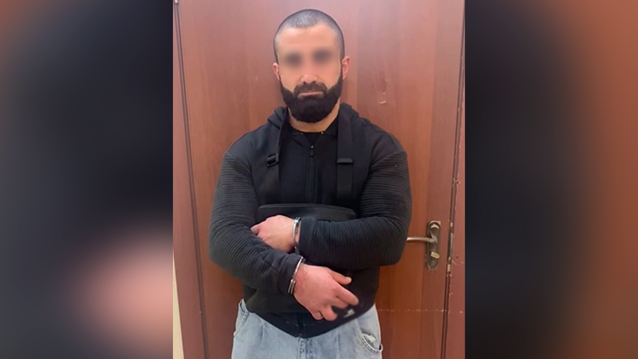 Москвич, похитивший с витрины алкоголь, ножом «прокладывал» себе выход из магазина