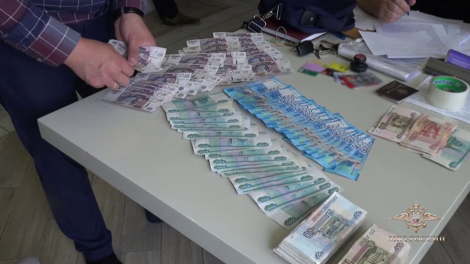 Ирина Волк: В Липецке полицейские совместно с сотрудниками регионального Управления ФСБ России задержали теневых банкиров