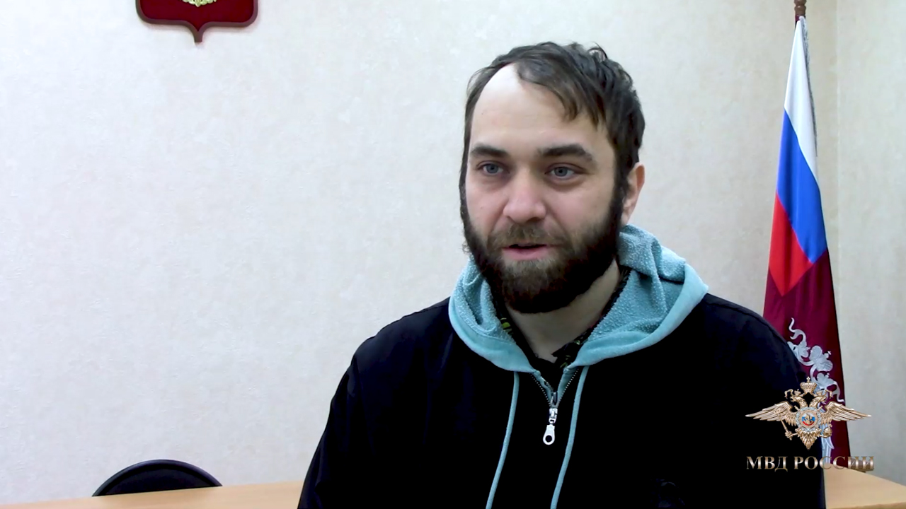 Ирина Волк: В Омской области полицейские оформили разрешение на временное проживание гражданину США Полку Тимоти Редмону