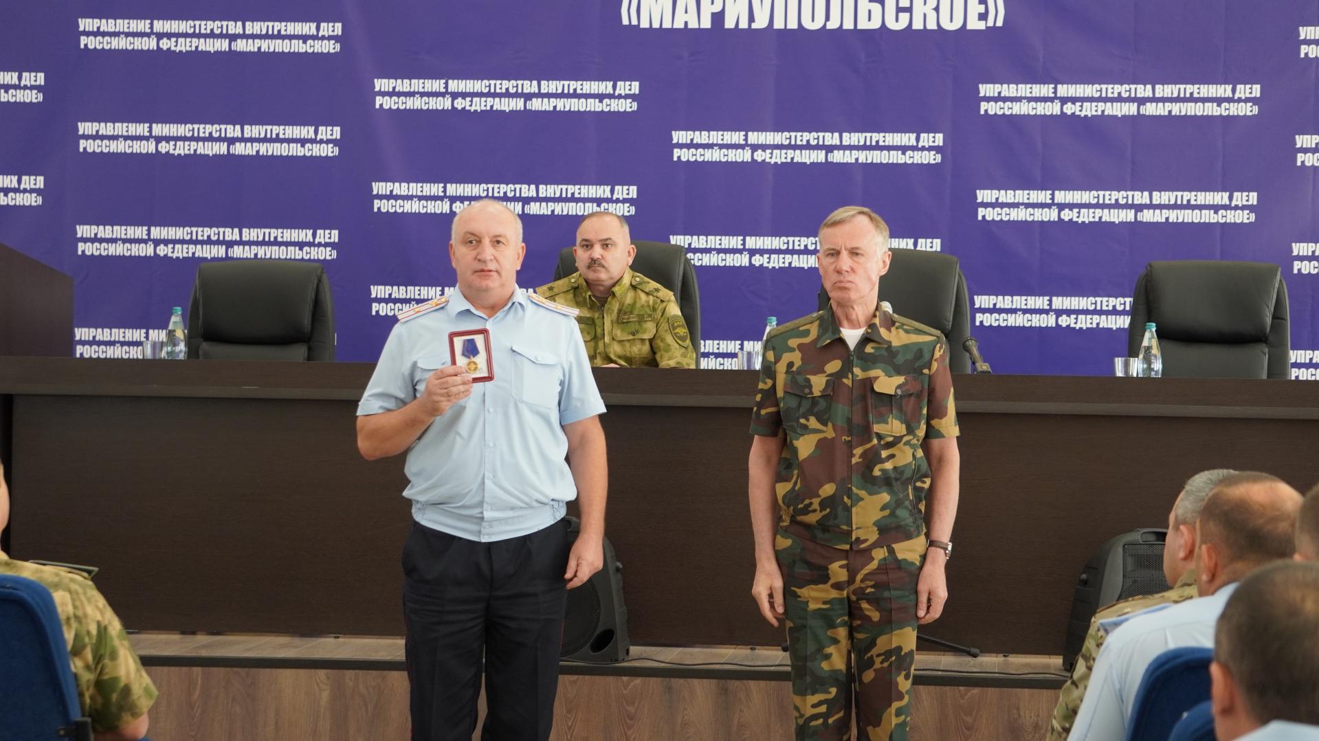 Александр Горовой с рабочей поездкой посетил Мариуполь