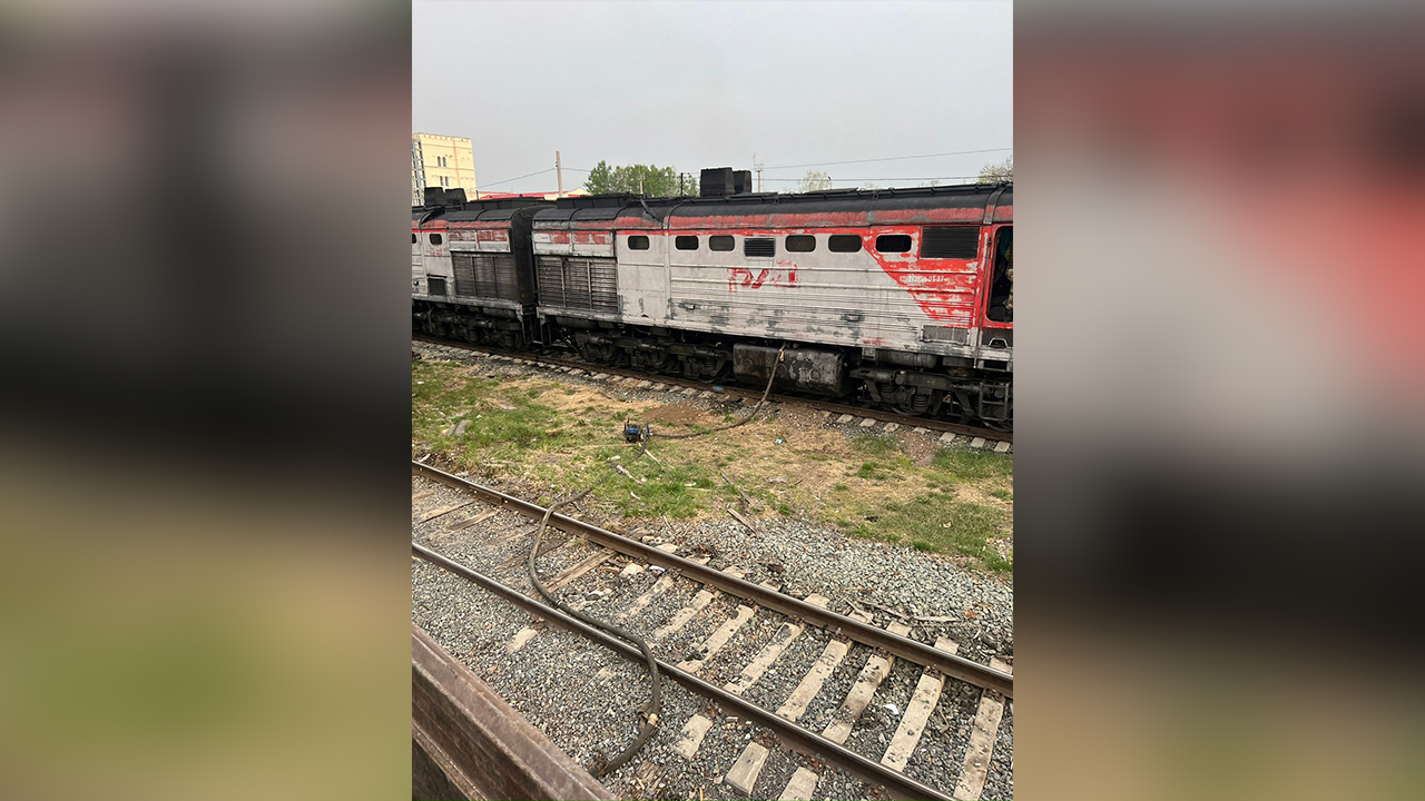Попытку слить с локомотива 5 тонн дизельного топлива пресекла транспортная полиция Хабаровска