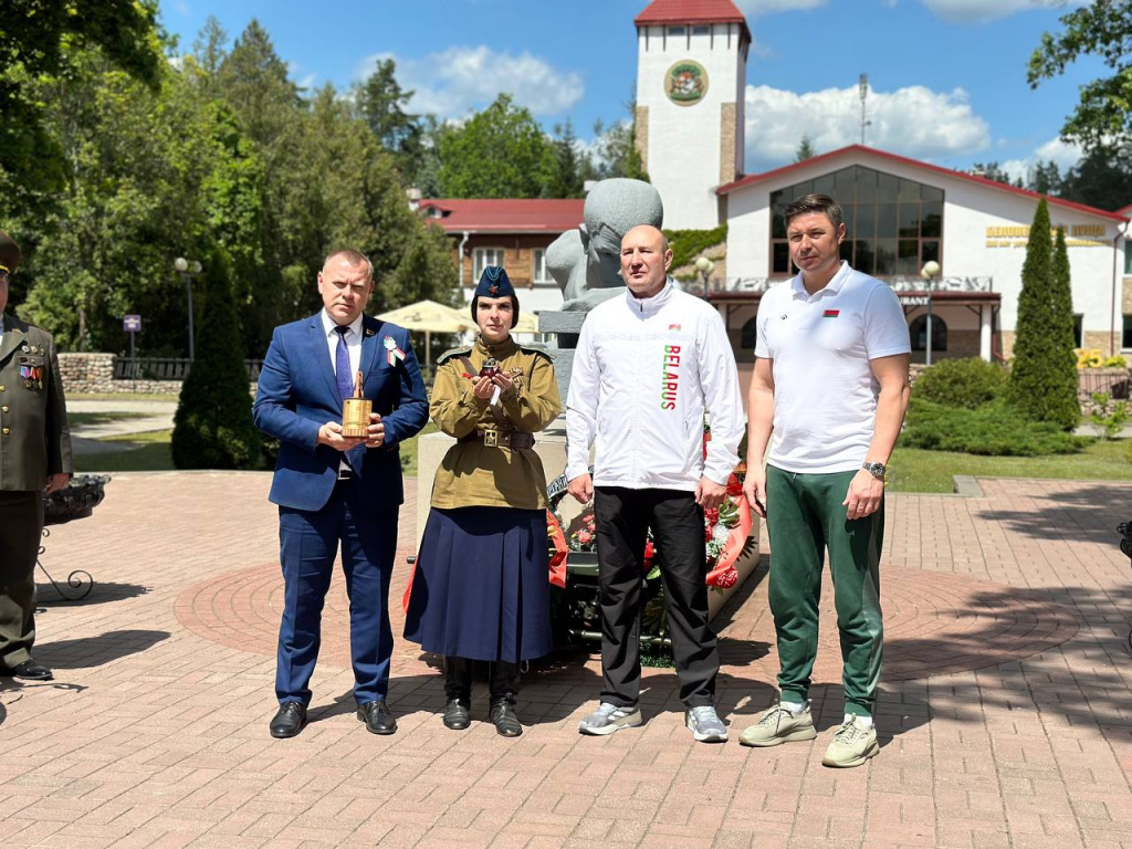 В эти выходные в Беловежской пуще в Беларуси завершился международный автовелопробег «Динамо»