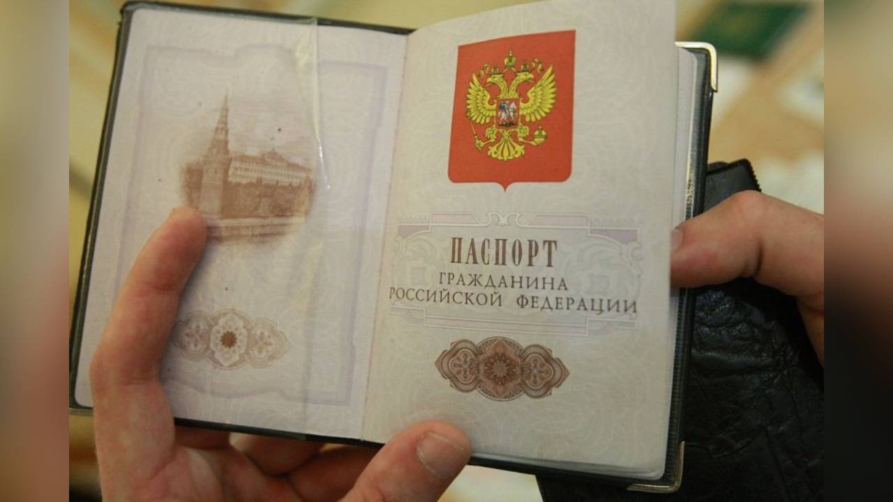 Подразделения по вопросам миграции Челябинской области принимают заявления на восстановление испорченного или утраченного из-за паводка паспорта