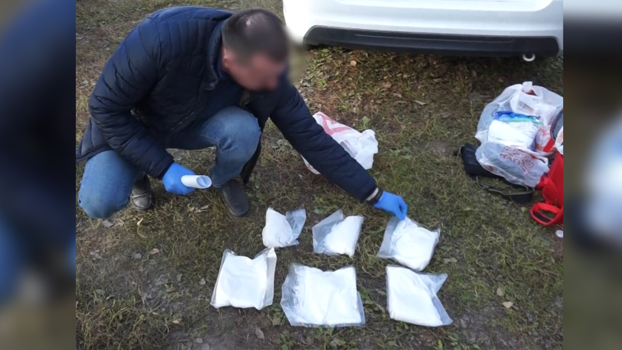 В Брянской области возбуждено уголовное дело о попытке сбыта почти трёх килограмм мефедрона