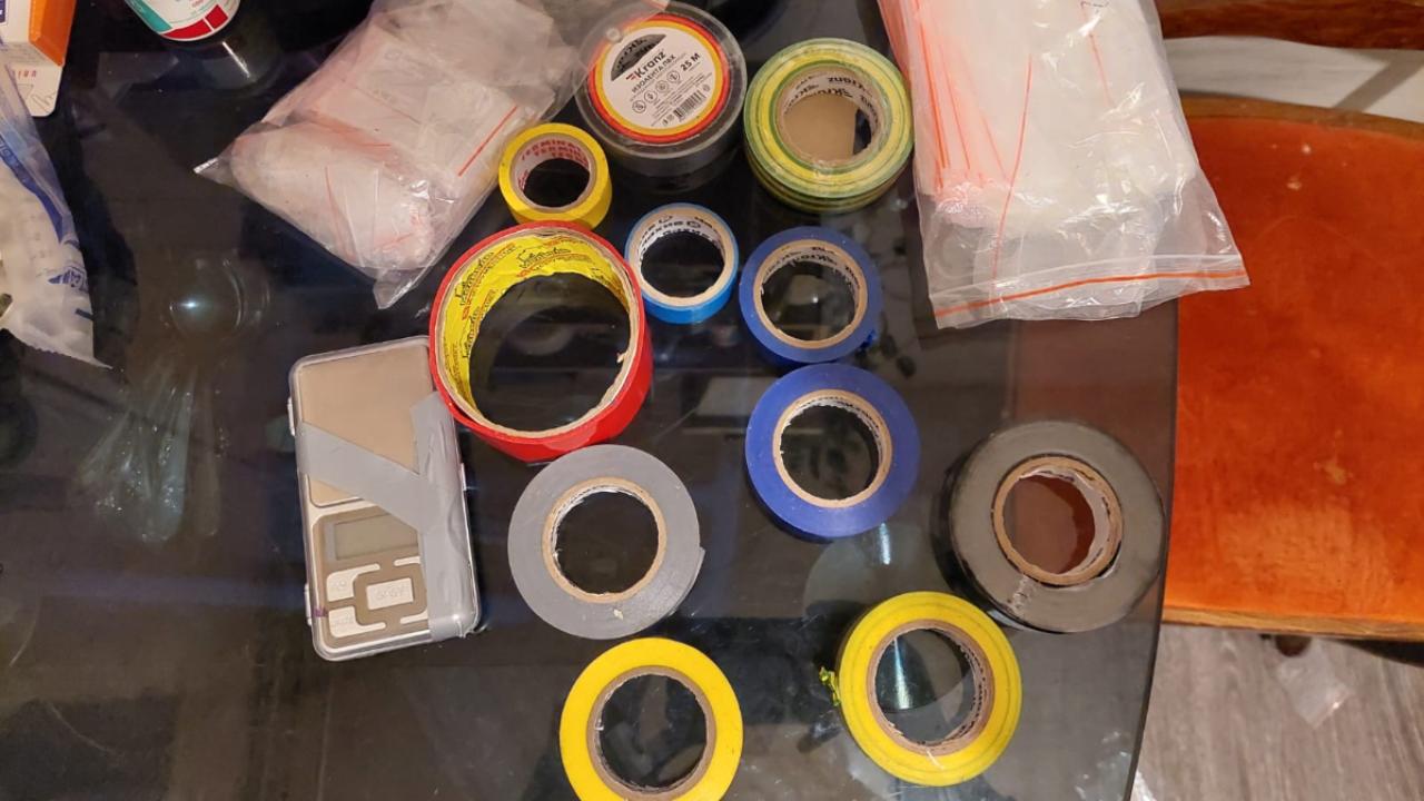 Обвинения в попытке наркосбыта и отмывании 1,3 млн рублей предъявлены жительнице Мурманской области