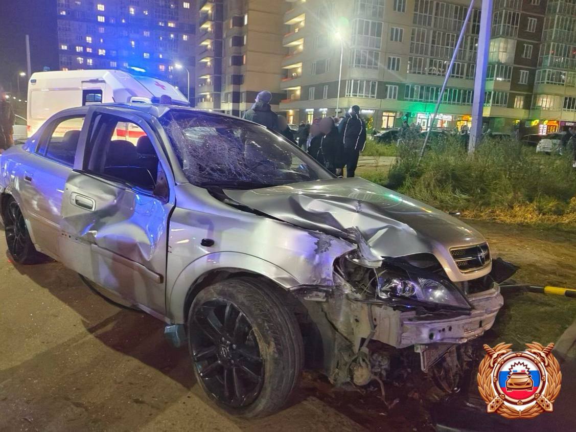 В Твери сотрудники полиции выясняют обстоятельства ДТП, в котором пострадали четыре человека