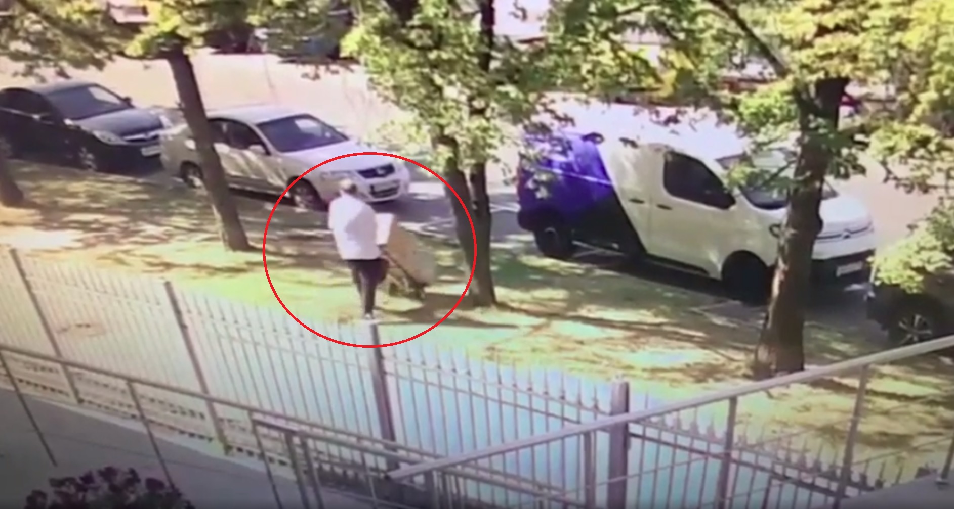 В Москве задержан псевдоспециалист по закупкам, похитивший у фирмы 33 ноутбука на 7,5 млн рублей