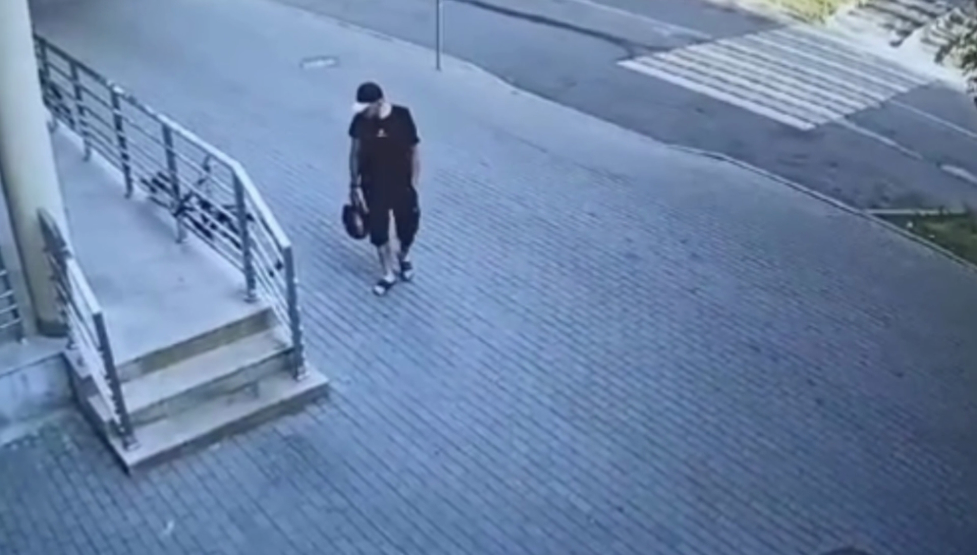 Приезжего уличного похитителя велосипедов задержали столичные полицейские