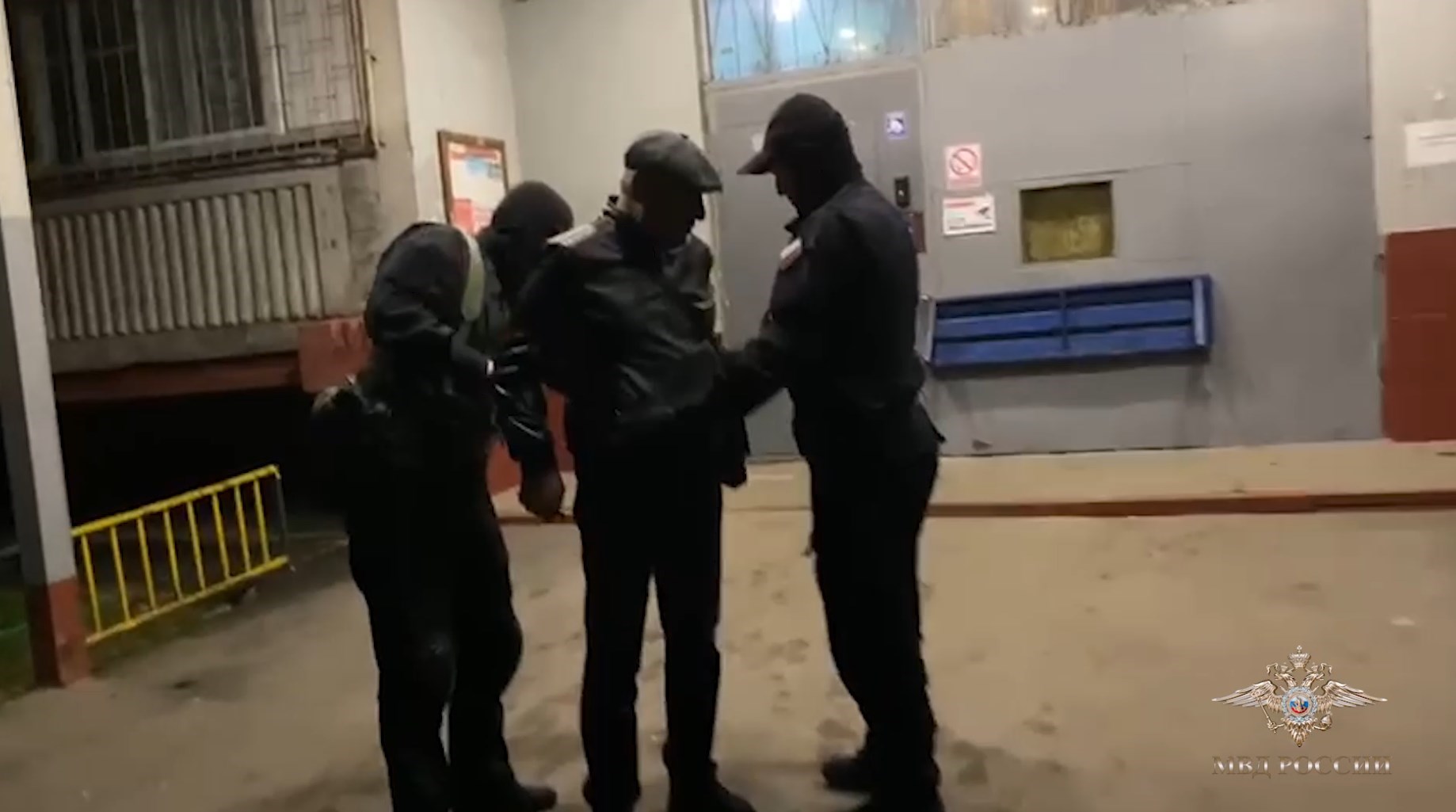 Владимир Колокольцев сообщил о ходе расследования уголовного дела в отношении организованной группы черных риелторов