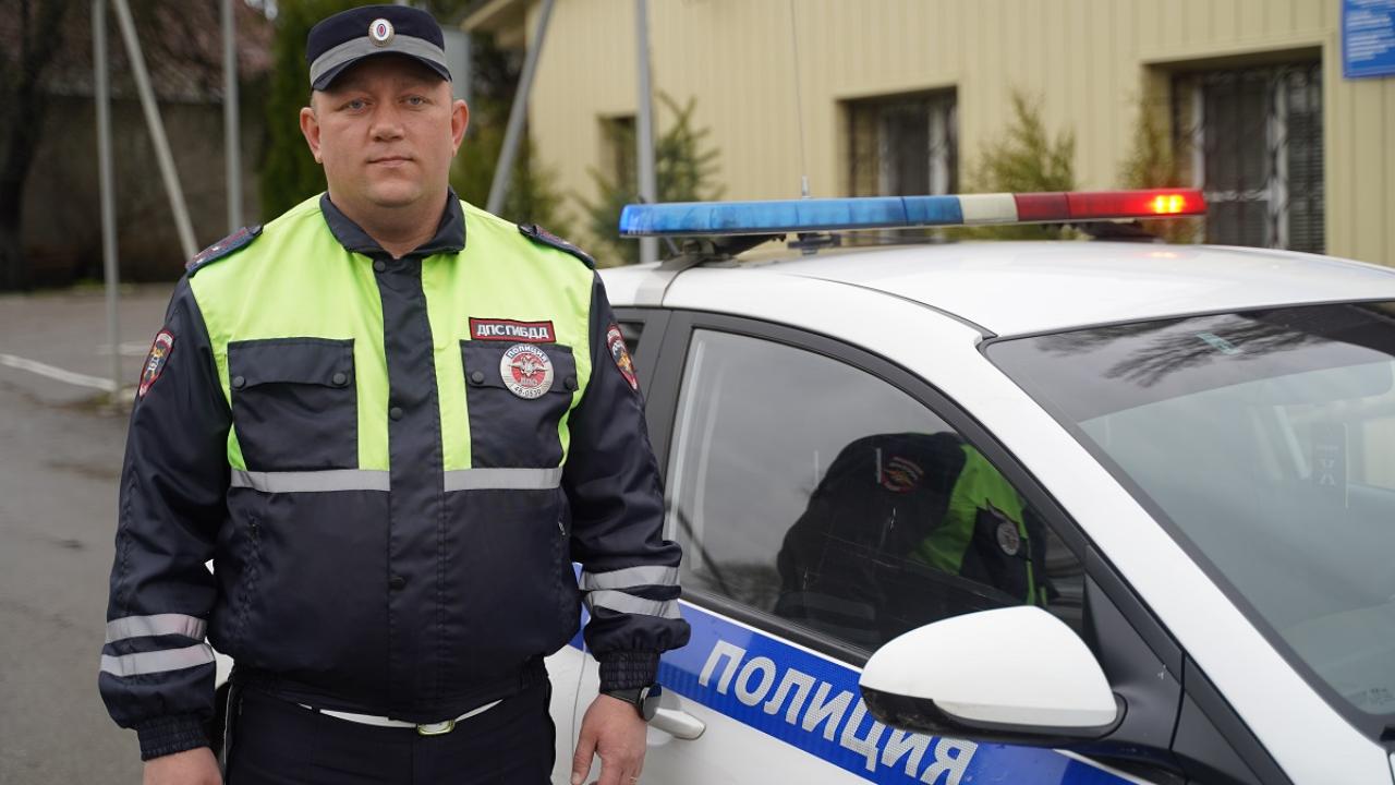В Липецкой области инспектор ДПС спас пожилую женщину из загоревшегося ночью дома в Чаплыгине
