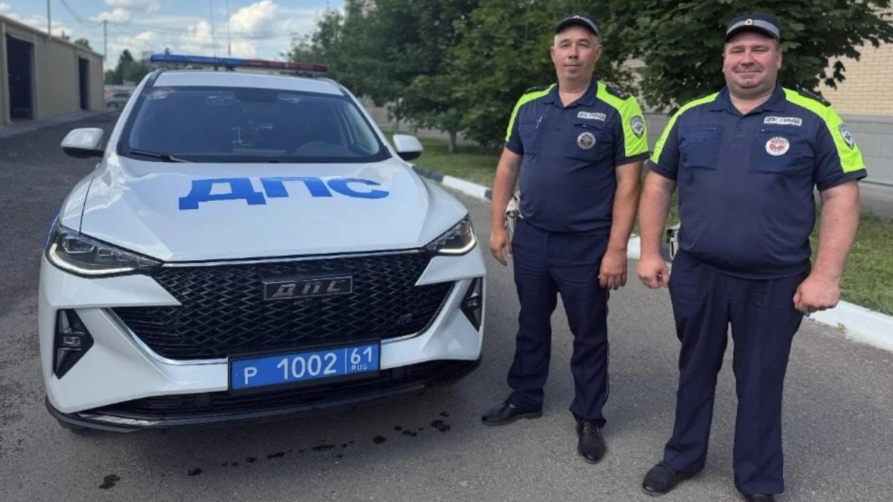 В Ростовской области инспекторы ДПС помогли матери найти ушедшего со двора 9-летнего сына