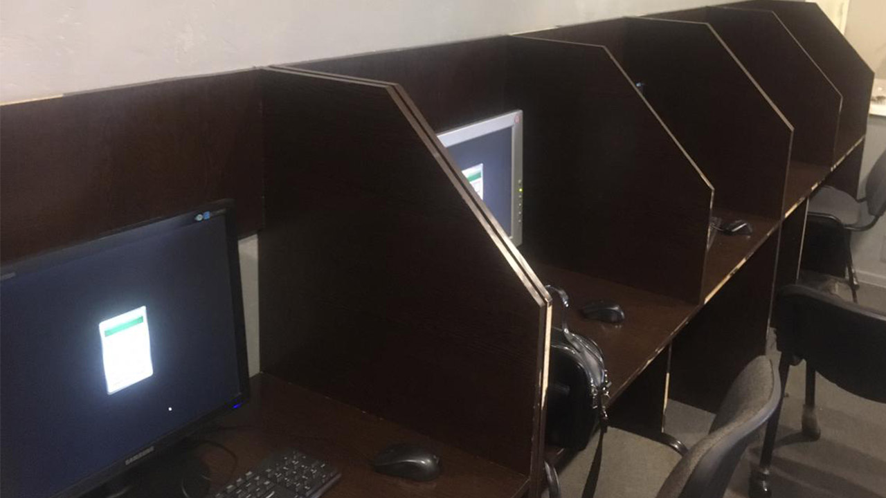 Оперативники Мурманской области ликвидировали казино, организованное в квартире жилого дома