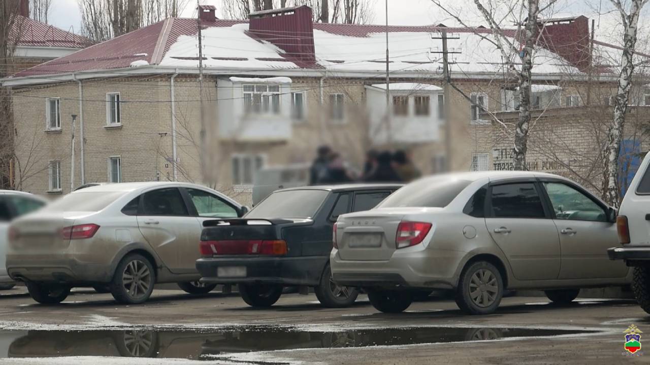 Сотрудники МВД по Карачаево-Черкесии пресекли факт самоуправства, совершённого с применением насилия