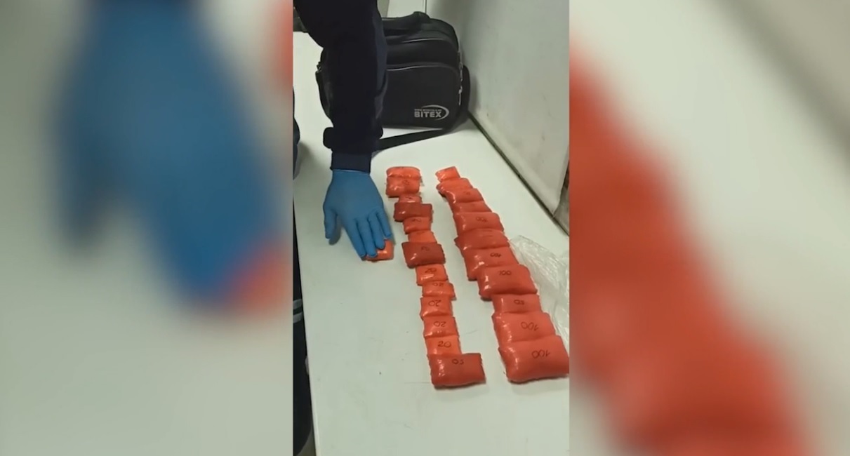 Полицейскими Казани задержаны жители Тверской области, перевозившие более 4,9 кг «синтетики»
