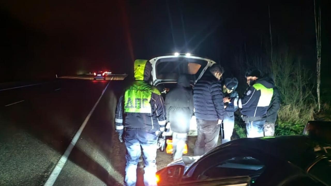 Двое закладчиков в состоянии наркотического опьянения задержаны на трассе «Псков» в Ленобласти