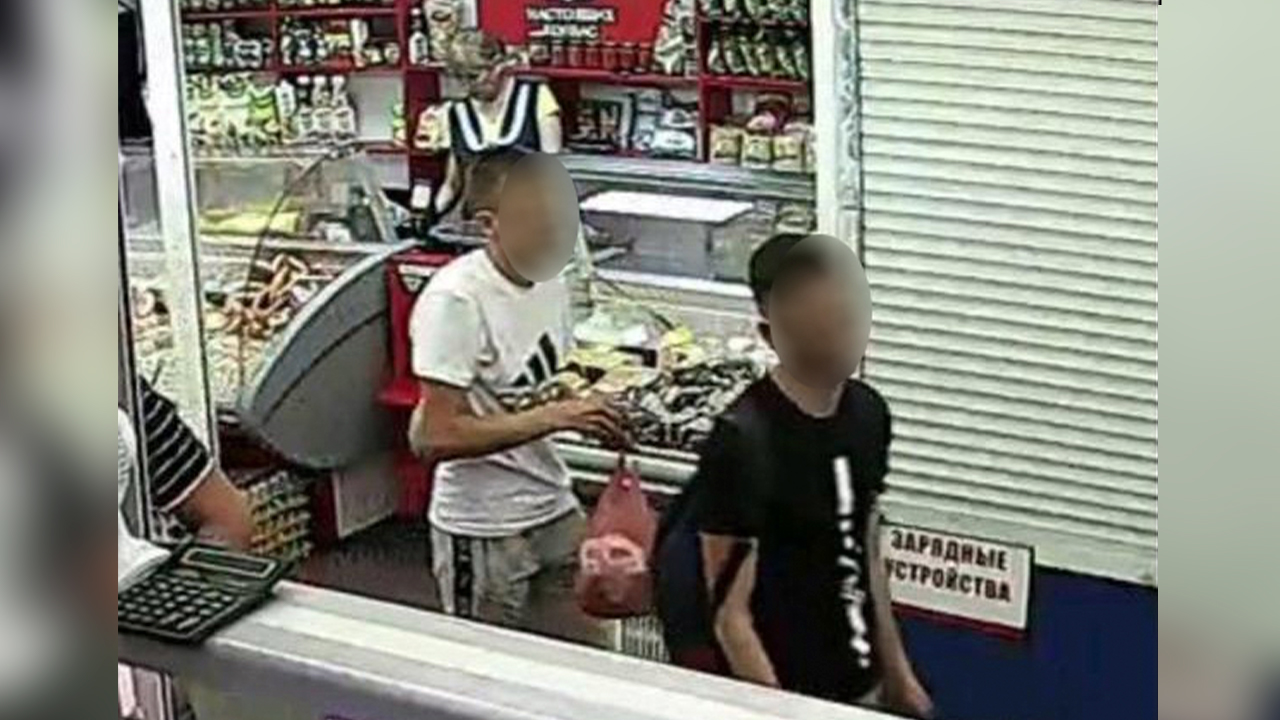 В Симферополе полицейские пресекли сбыт поддельных пятитысячных купюр