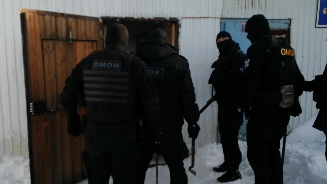В Югре полицейские изъяли более 8 тонн немаркированной алкогольной продукции
