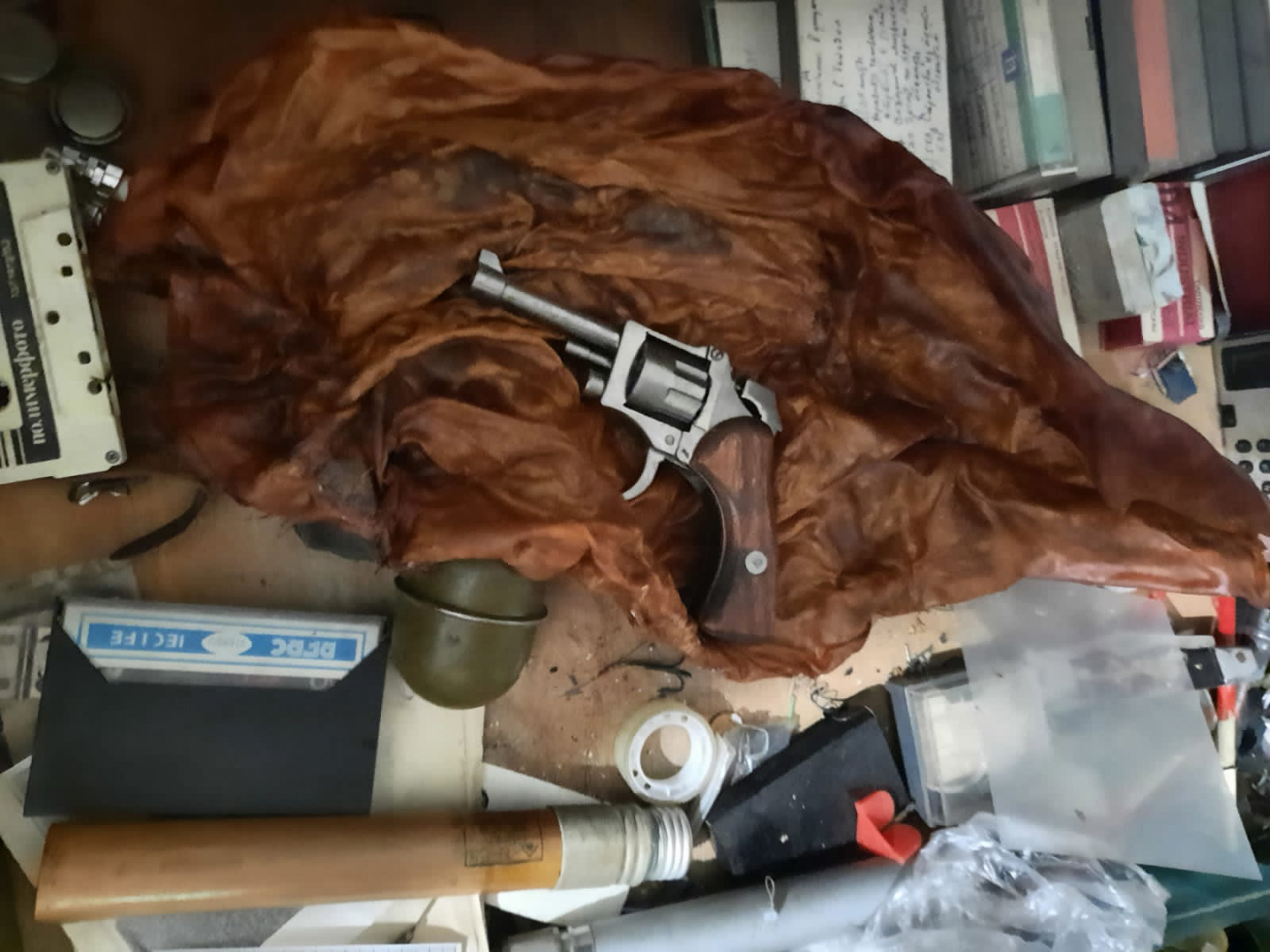 В доме звонившего с угрозой жителя Владикавказа обнаружено и изъято оружие