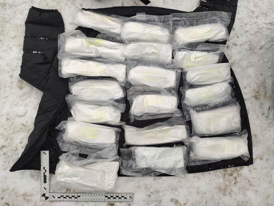 В Самарской области полицейские задержали наркогастролёров из Санкт-Петербурга