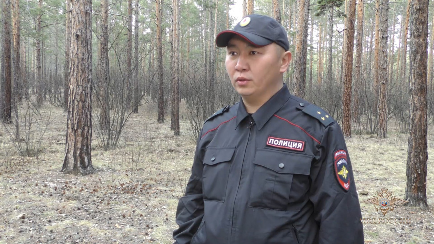 Владимир Колокольцев наградил участкового, который пресек нападение злоумышленников на полицейских