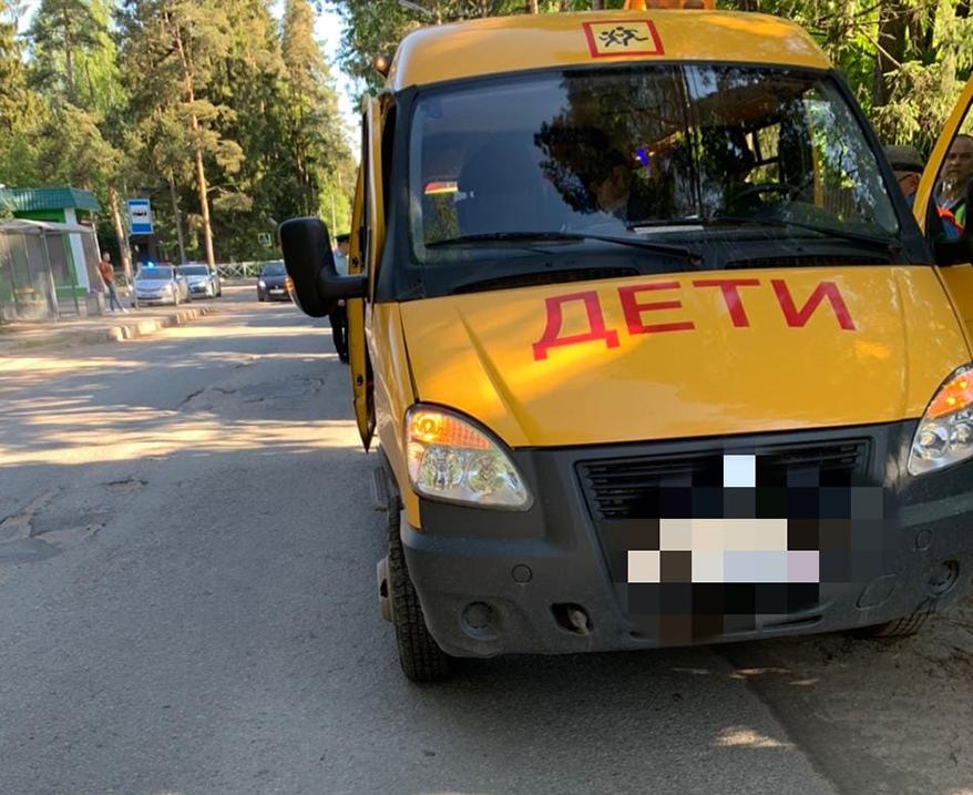 В Ленобласти проводится проверка по факту дорожной аварии с участием школьного автобуса