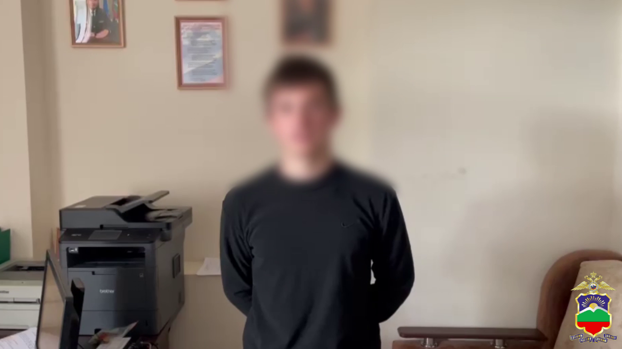 Полицейские пресекли незаконную езду подростка на машине с подложными номерами в Карачаево-Черкесии