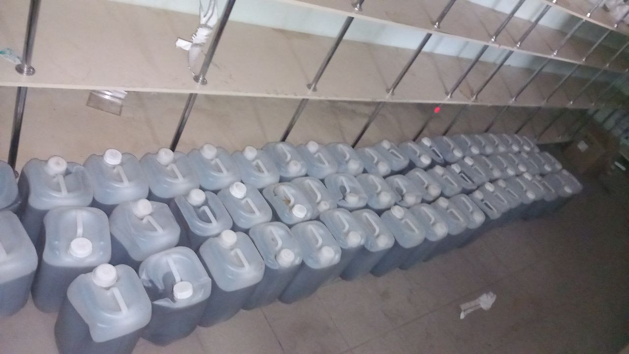 В Новой Каховке Херсонской области полицейские изъяли свыше 4,6 тысячи литров нелегального алкоголя
