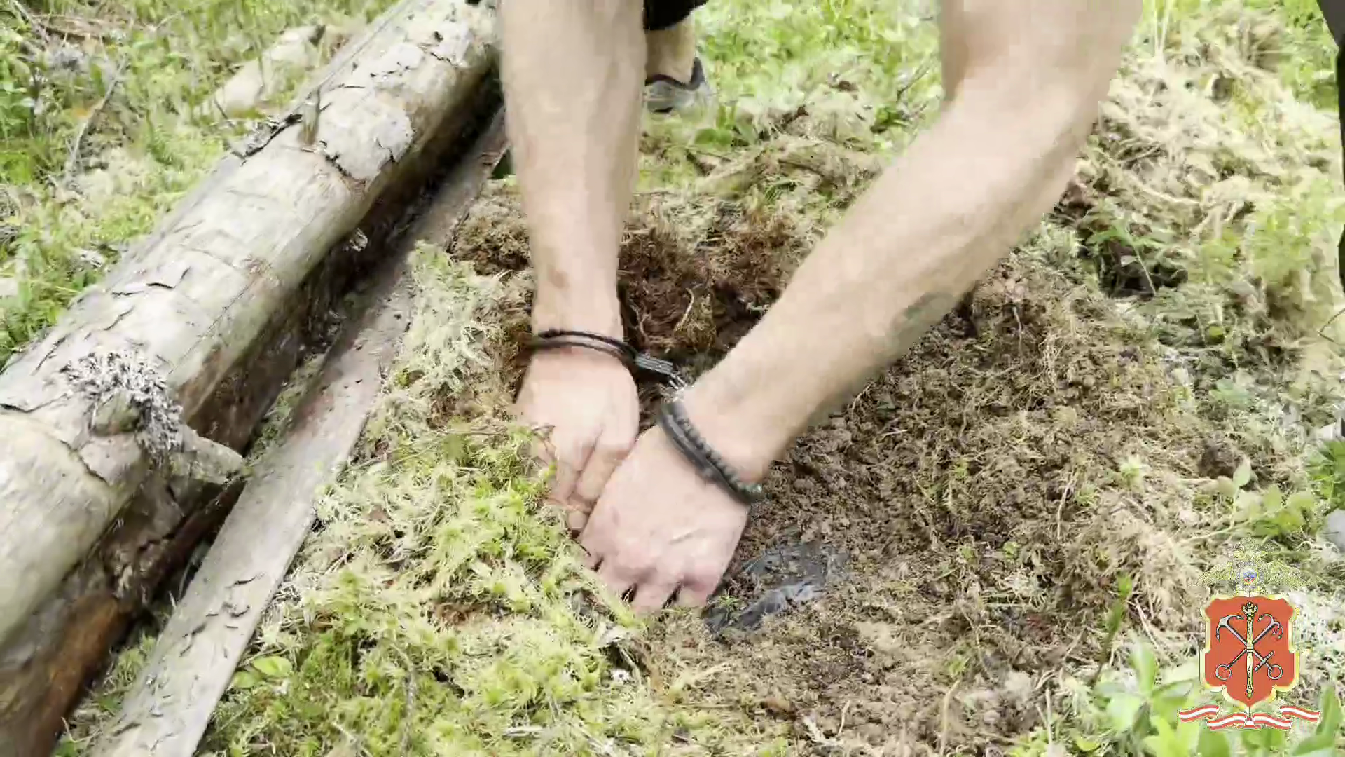 Более 17 кг наркотиков изъяли полицейские у организатора подпольной лаборатории в Ленобласти